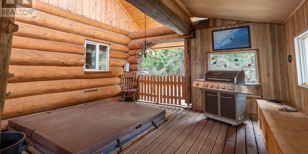 3981 DOBBIE STREET Terrace Photo 18 3981 DOBBIE STREET Terrace Photo 18